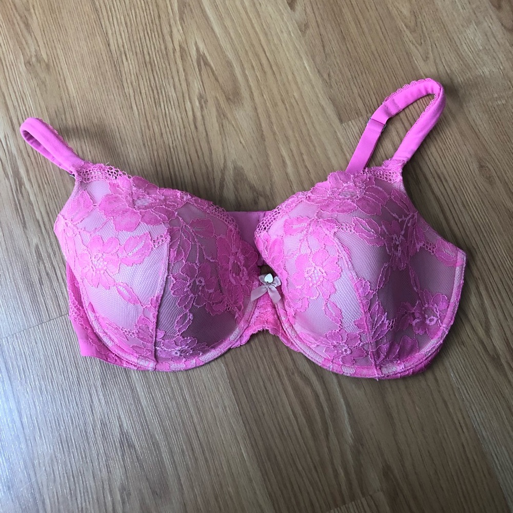 Victoria Secret Bra.